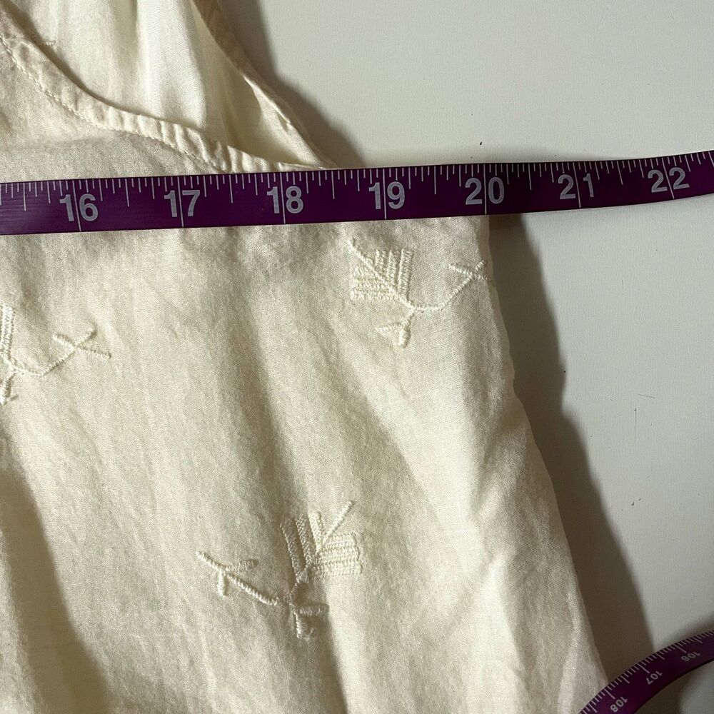 Joie Cream Lace-Trimmed Sleeveless V-Neck Top - Picture 7 of 11